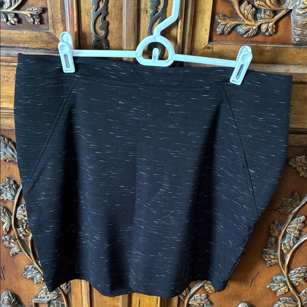 Fenn Wright Manson Black & White  Mini Skirt Size 12